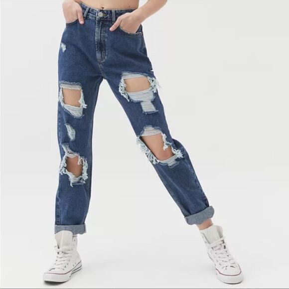 BDG Urban Outfitters Mom High Rise Distressed Dark Denim Jeans Size 24 - Picture 1 of 11